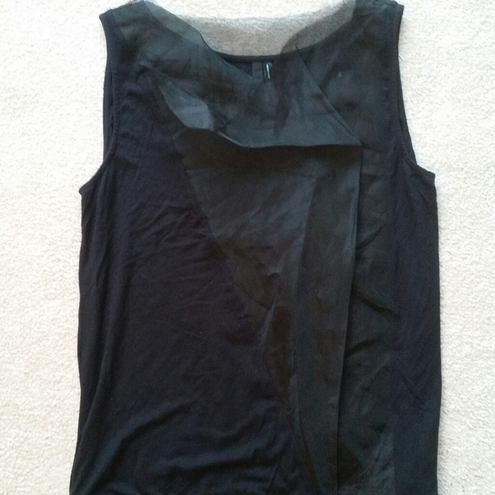 Black top size large